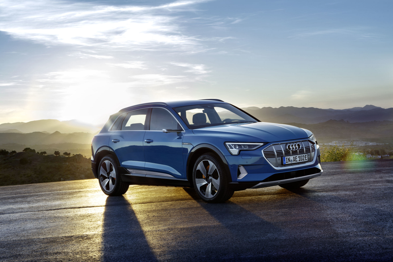 Illustration for article titled The 2019 Audi E-Tron Is a $74,800 All-Electric SUV That Can Do 0-60 in 5.5 Seconds